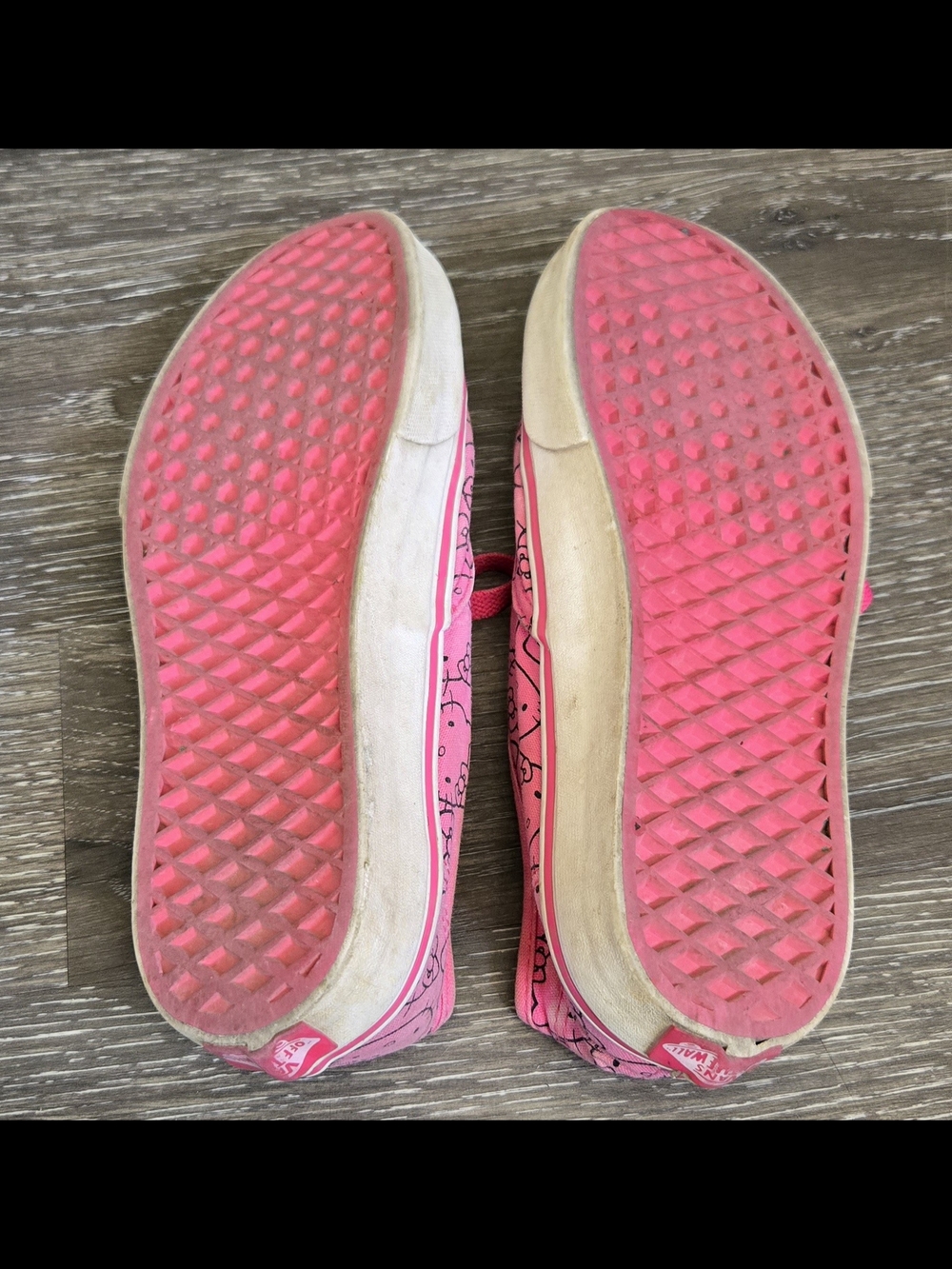 Vans Pink Hello Kitty Print Canvas Sneakers - Picture 3 of 4